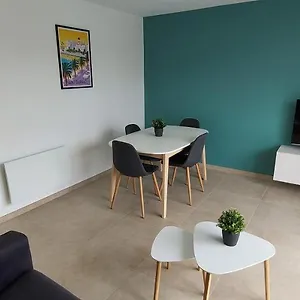 appartement-2-pieces-au-centre-de-st-raphael.fr-provencehotel.com/
